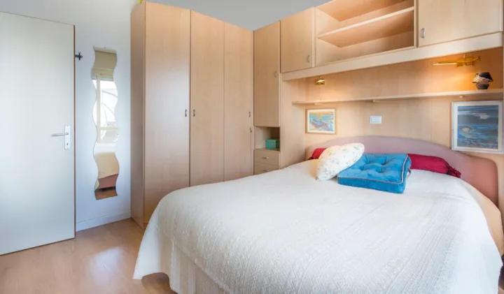 Appartamento Splendido attico, piscina e vista mare Lignano Sabbiadoro Esterno foto